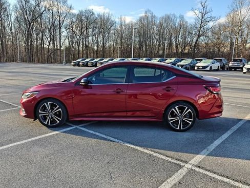 Used 2023 Nissan Sentra SR w/ SR Premium Package image 4