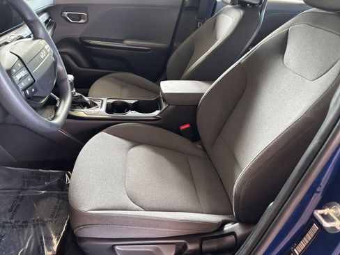 Used 2025 Kia K4 LXS FWD image 25