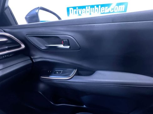 Used 2023 Toyota Crown XLE image 35