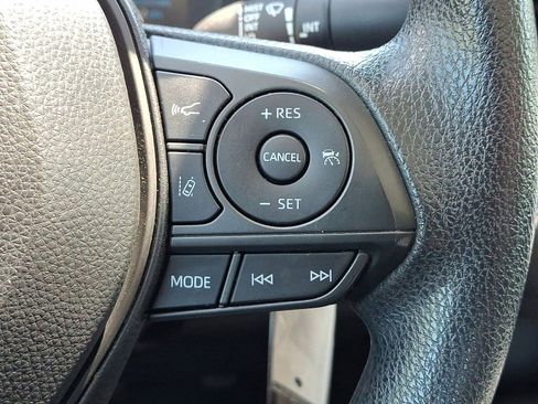 Used 2021 Toyota Corolla LE FWD image 18
