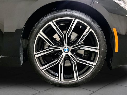 Used 2023 BMW 230i xDrive Coupe w/ Premium Package AWD/4WD image 10