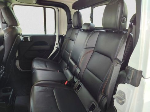 Used 2021 Jeep Gladiator Mojave AWD/4WD image 18
