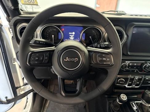 Used 2023 Jeep Wrangler Unlimited w/ Cold Weather Group AWD/4WD image 30