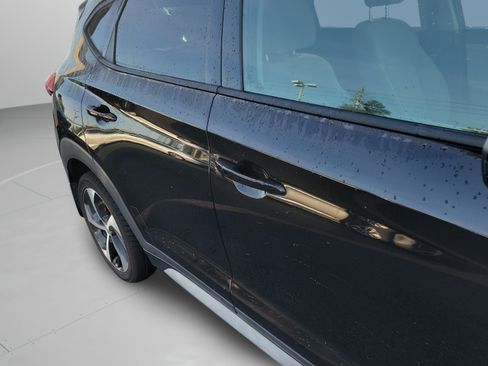 Used 2018 Hyundai Tucson Value FWD image 20