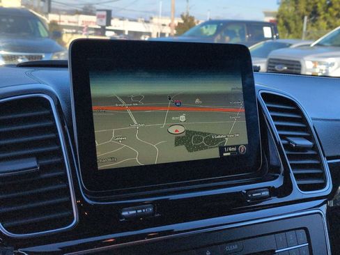 Used 2017 Mercedes-Benz GLS 450 4MATIC image 20