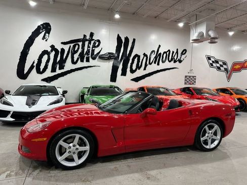 Used 2005 Chevrolet Corvette Convertible w/ Preferred Equipment Group RWD image 28