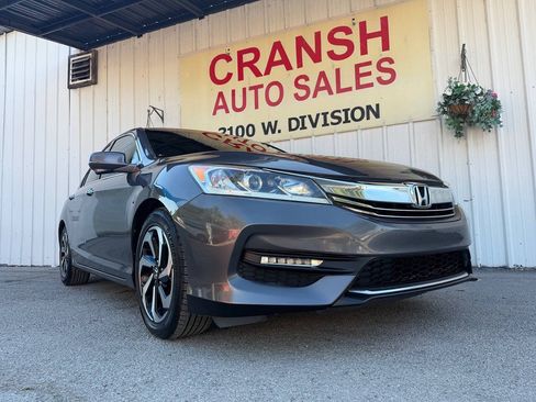 Used 2017 Honda Accord EX-L image 1