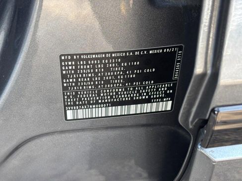 Used 2022 Volkswagen Tiguan SE R-Line image 26