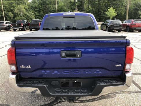 Used 2023 Toyota Tacoma SR5 AWD/4WD image 4