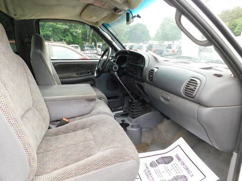 Used 1999 Dodge Ram 2500 Truck 4x4 Regular Cab image 19