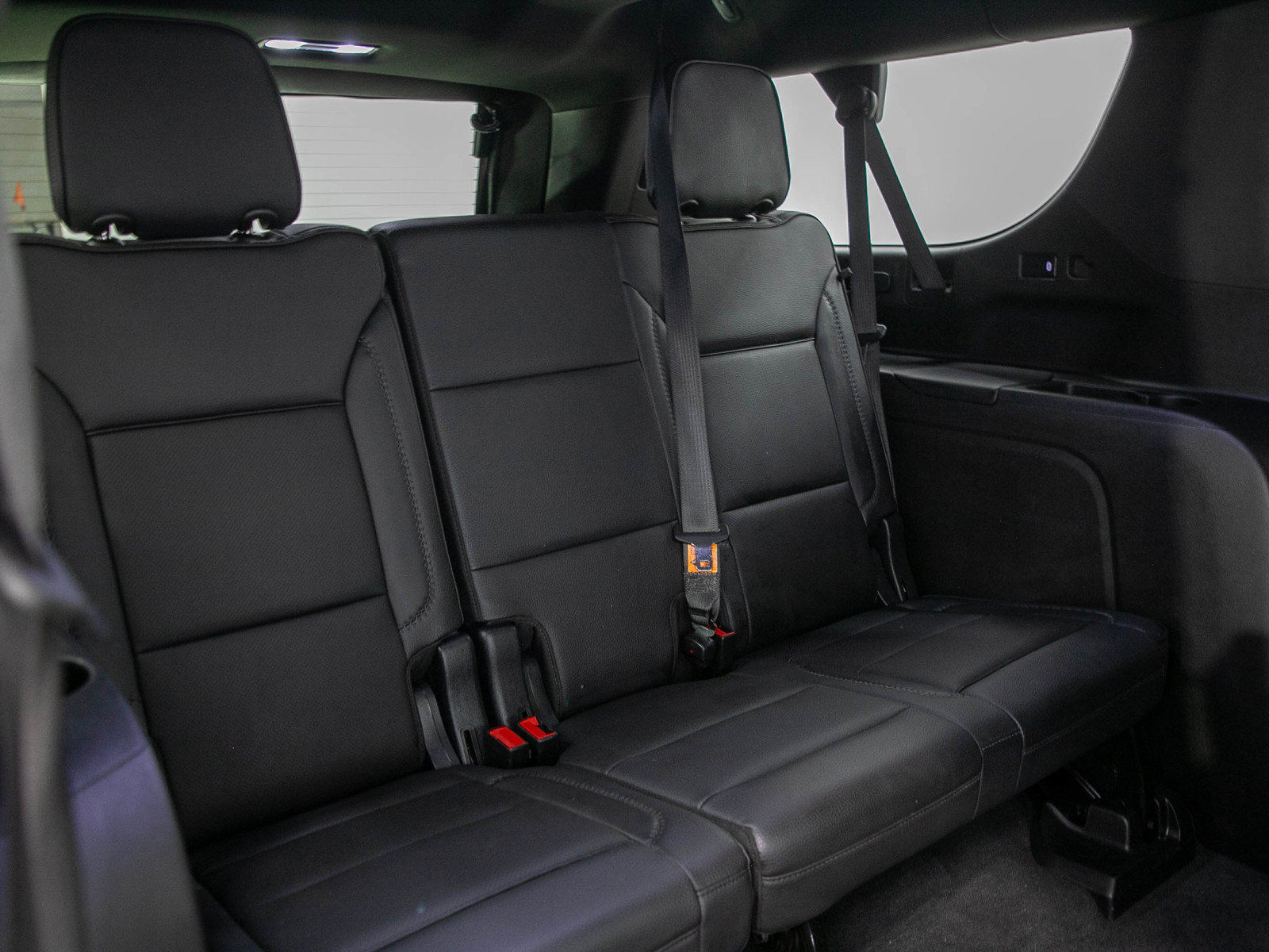 Used 2021 GMC Yukon XL Denali w/ Denali Premium Package AWD/4WD image 13