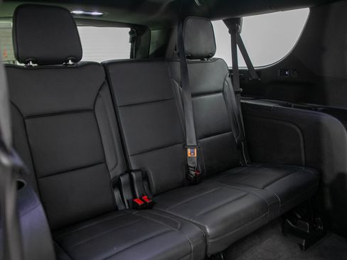 Used 2021 GMC Yukon XL Denali w/ Denali Premium Package AWD/4WD image 13