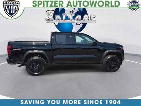 Used 2024 Chevrolet Colorado Trail Boss w/ Technology Package AWD/4WD image 10