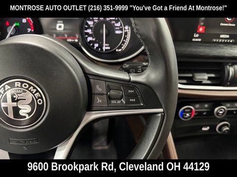 Used 2019 Alfa Romeo Stelvio AWD image 22