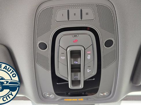 Used 2018 Audi Q5 2.0T Premium Plus w/ Premium Plus Package AWD/4WD image 24
