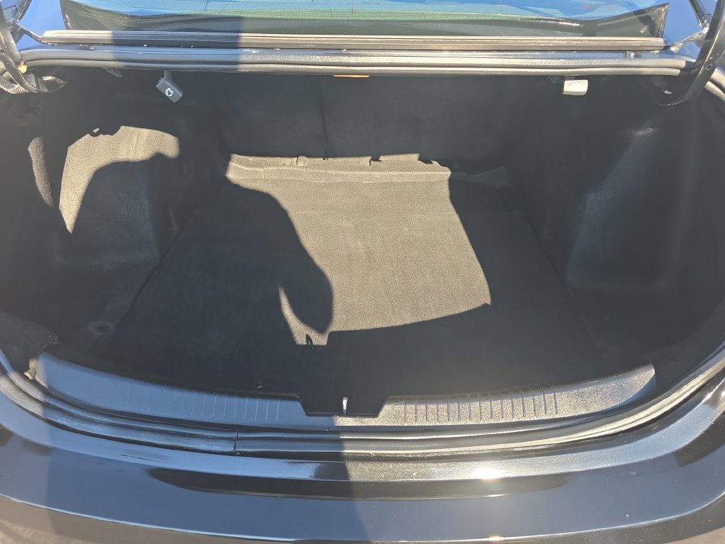 Used 2019 Chevrolet Malibu LT FWD image 12