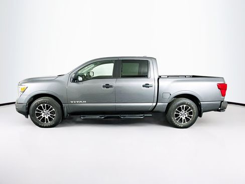 Used 2022 Nissan Titan SV w/ Accessory Utility Package RWD image 4