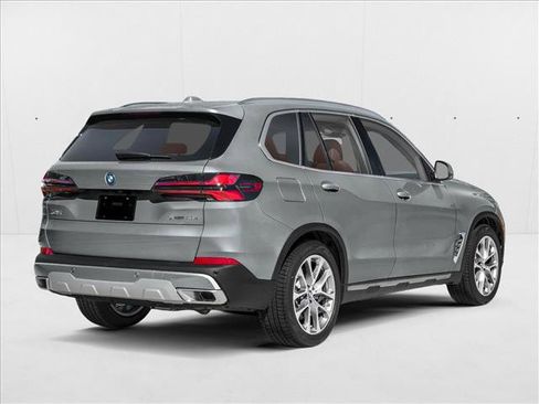 New 2026 BMW X5 xDrive50e AWD/4WD image 2