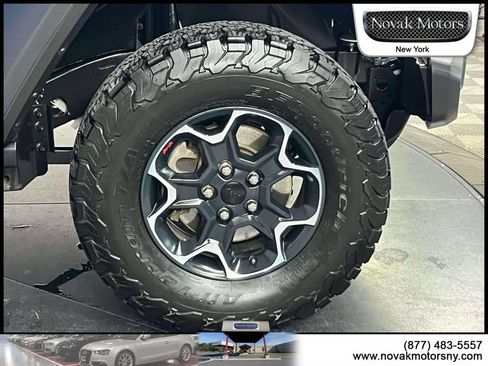Used 2023 Jeep Wrangler Unlimited Rubicon w/ LED Lighting Group AWD/4WD image 9