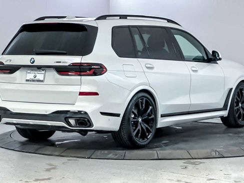 Used 2026 BMW X7 xDrive40i w/ M Sport Package image 2
