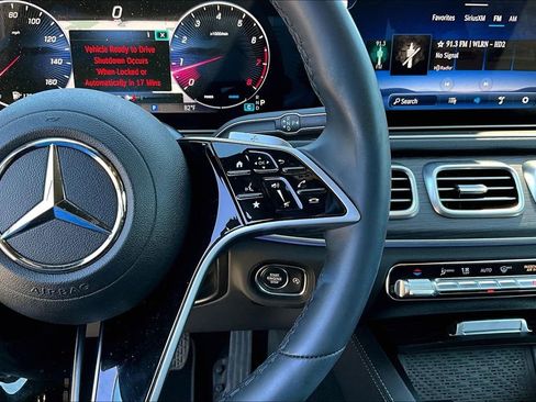 Used 2025 Mercedes-Benz GLE 350 4MATIC image 12
