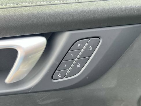 Used 2026 Buick Enclave Sport Touring w/ Power Package image 17