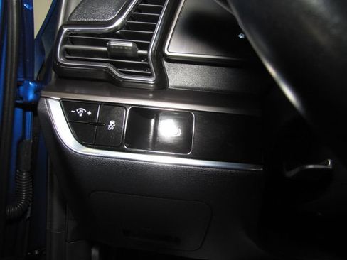 Used 2023 Kia Sportage EX FWD image 9