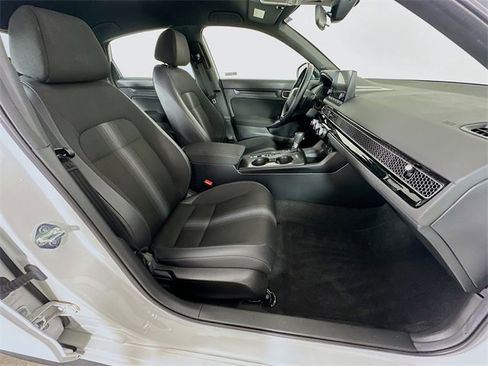 Certified 2024 Honda Civic Sport image 5