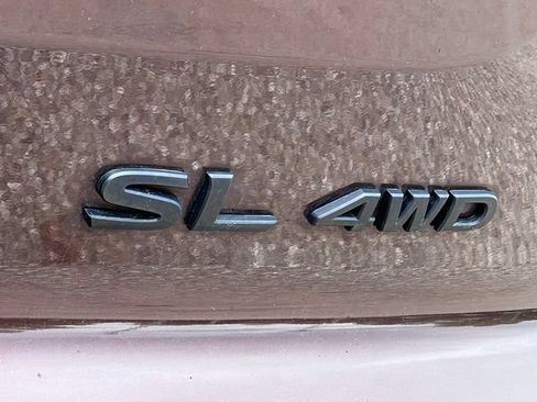Used 2022 Nissan Pathfinder SL w/ SL Black Package AWD/4WD image 2