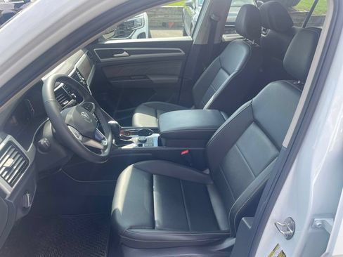 Used 2023 Volkswagen Atlas SE AWD/4WD image 14