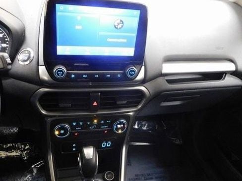 Used 2021 Ford EcoSport SE image 34
