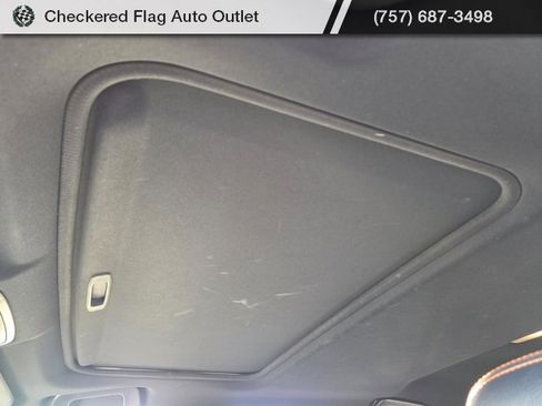 Used 2018 Toyota RAV4 SE image 23