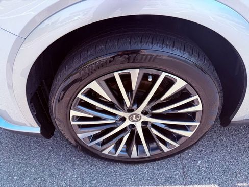 Certified 2025 Lexus RX 350 Premium Plus w/ Accessory Package (Z1) FWD image 18