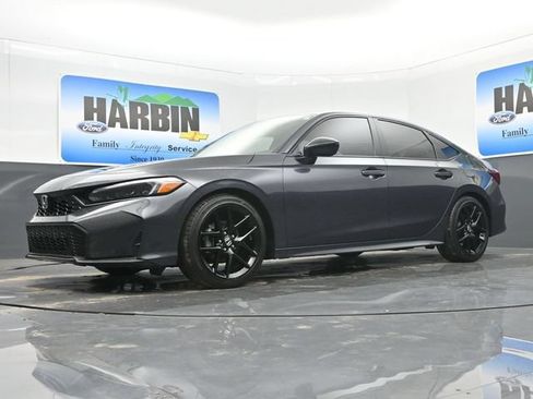 Used 2025 Honda Civic Sport image 18