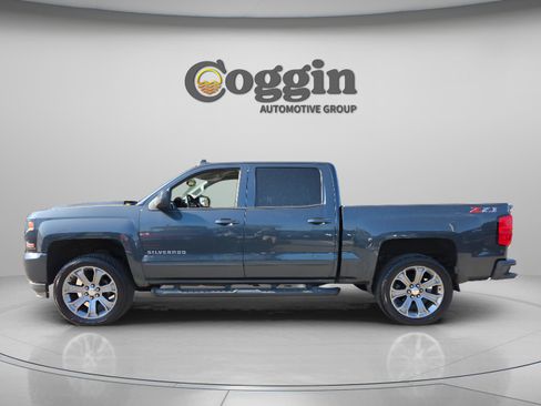 Used 2018 Chevrolet Silverado 1500 LT w/ All Star Edition image 3