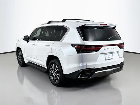 Used 2022 Lexus LX 600 4WD w/ Interior Upgrade Package image 7