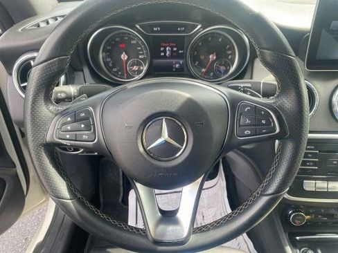 Used 2018 Mercedes-Benz CLA 250 image 19