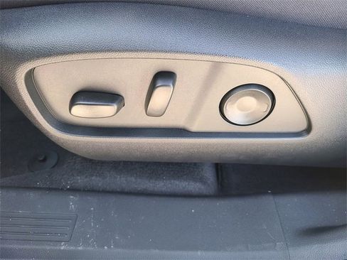 New 2026 Chevrolet Equinox LT w/ Convenience Package II image 23