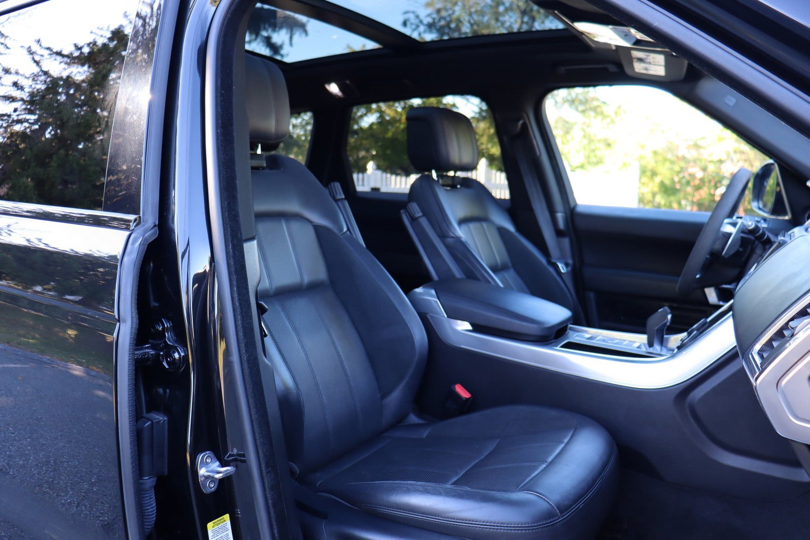 Used 2020 Land Rover Range Rover Sport HST AWD/4WD image 21