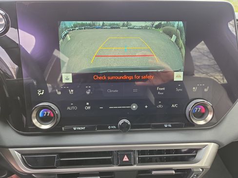 Certified 2024 Lexus RX 350 Premium w/ Accessory Package (Z1) image 27