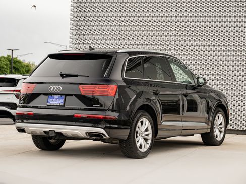 Used 2019 Audi Q7 2.0T Premium Plus w/ Premium Plus Package AWD/4WD image 4