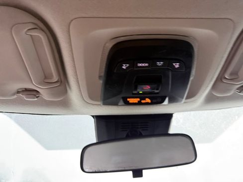 Used 2025 Toyota Corolla LE FWD image 38