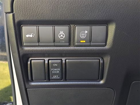 Used 2022 Nissan Armada Platinum w/ Captain's Chairs Package image 24