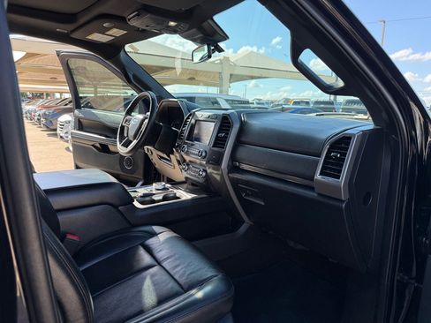 Used 2020 Ford Expedition Max XLT w/ Equipment Group 202A RWD image 17