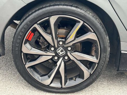 Used 2019 Honda Civic Sport image 9