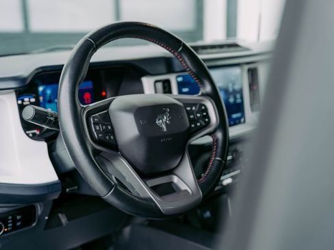 Used 2024 Ford Bronco Heritage Edition image 20