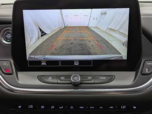 Used 2025 Chevrolet Blazer LT AWD/4WD image 8