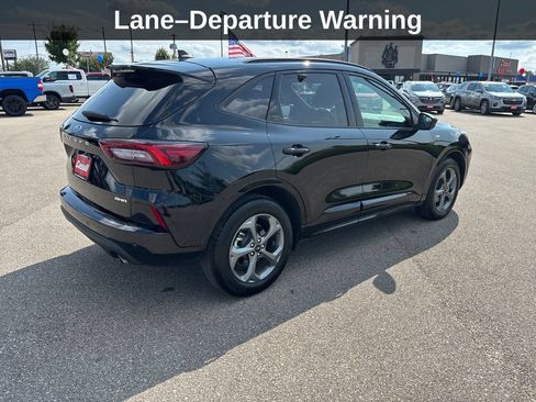 Used 2023 Ford Escape ST-Line w/ Tech Pack #1 AWD/4WD image 6