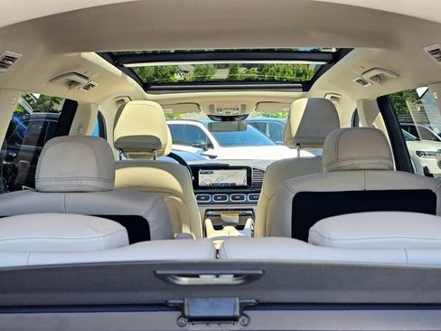 New 2026 Mercedes-Benz GLS 450 4MATIC image 11