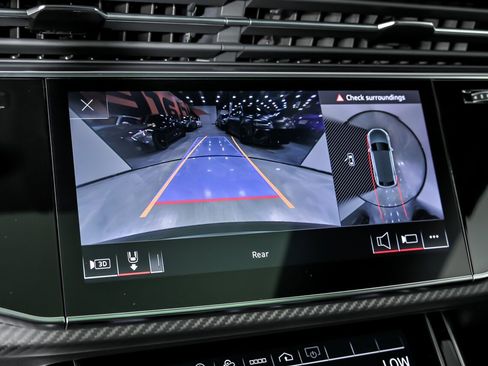 Used 2023 Audi RS Q8 4.0T quattro image 33